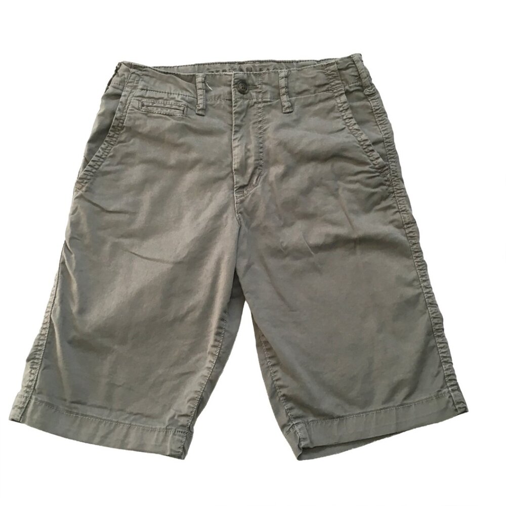 American Eagle Men's Gray Cargo Shorts size 26-27